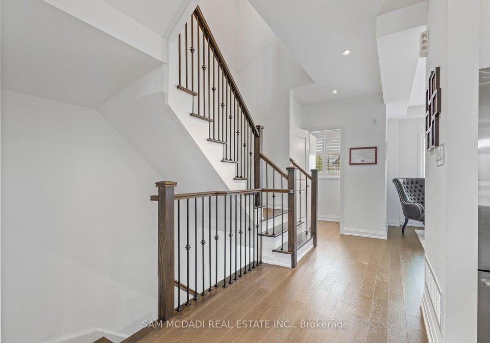 1067-shaw-drive-mississauga-ontario-w13036416