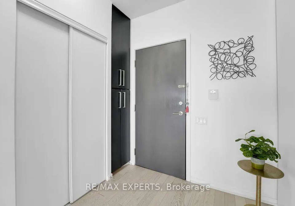 103-the-queensway-toronto-ontario-w13036460