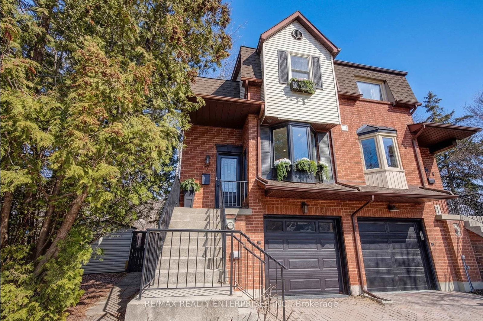 7-normandy-place-oakville-ontario-w13036514