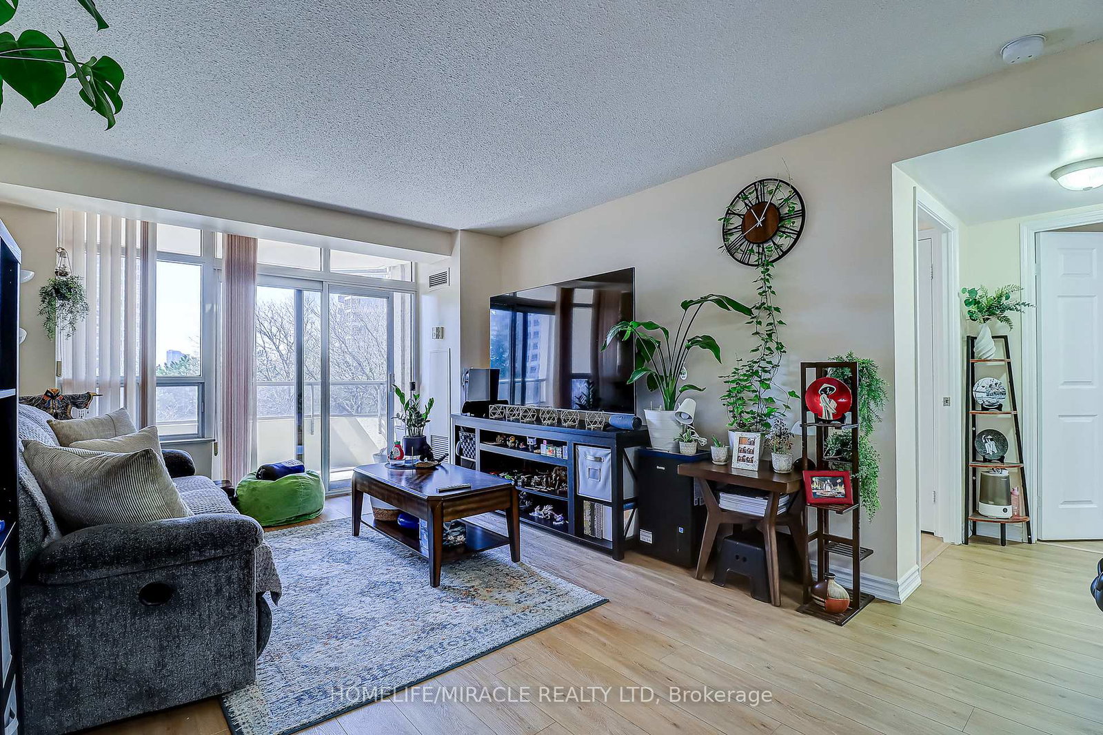 35-kingsbridge-garden-circle-mississauga-ontario-w13036688