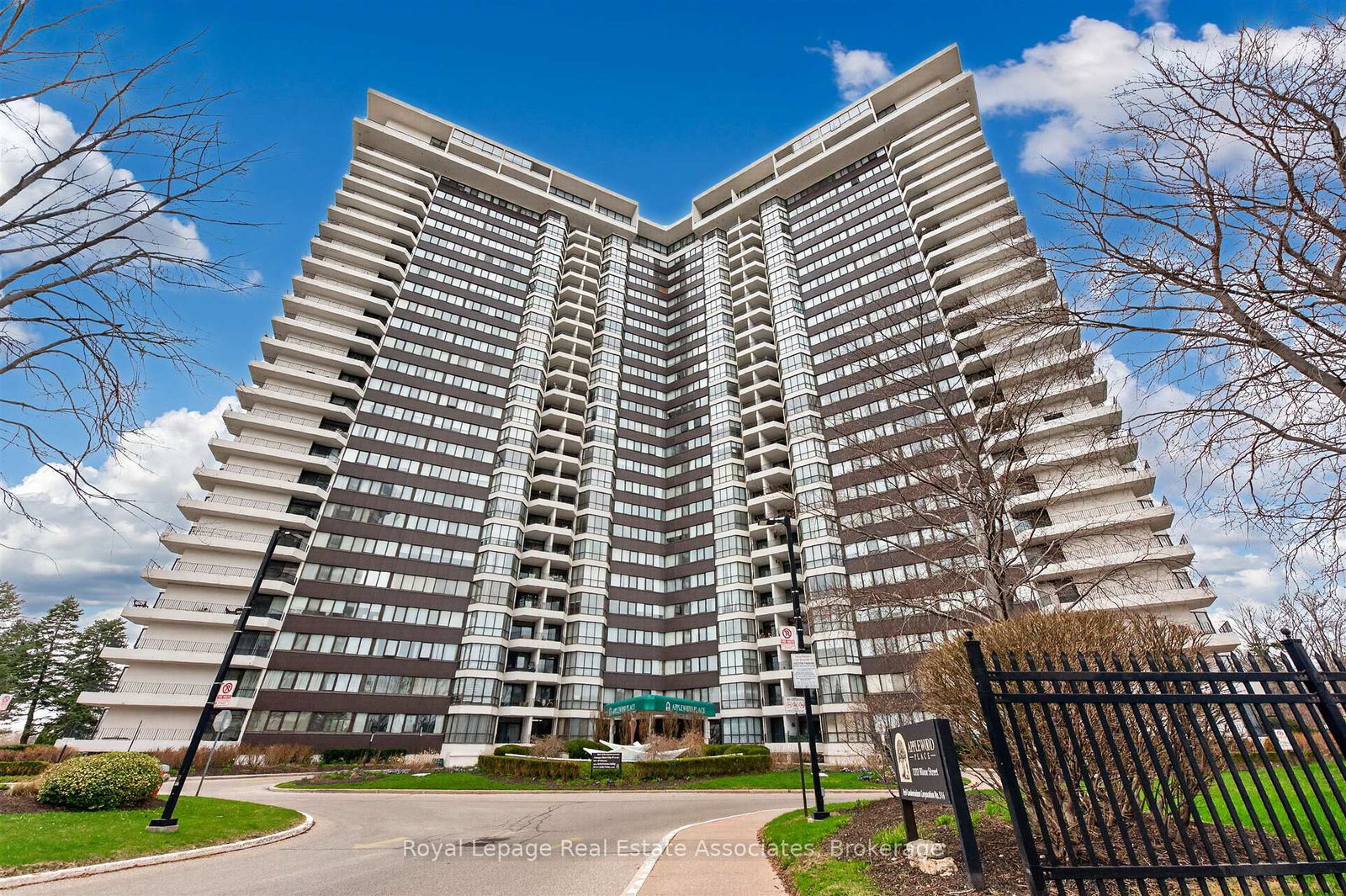 1333-bloor-street-mississauga-ontario-w13036818