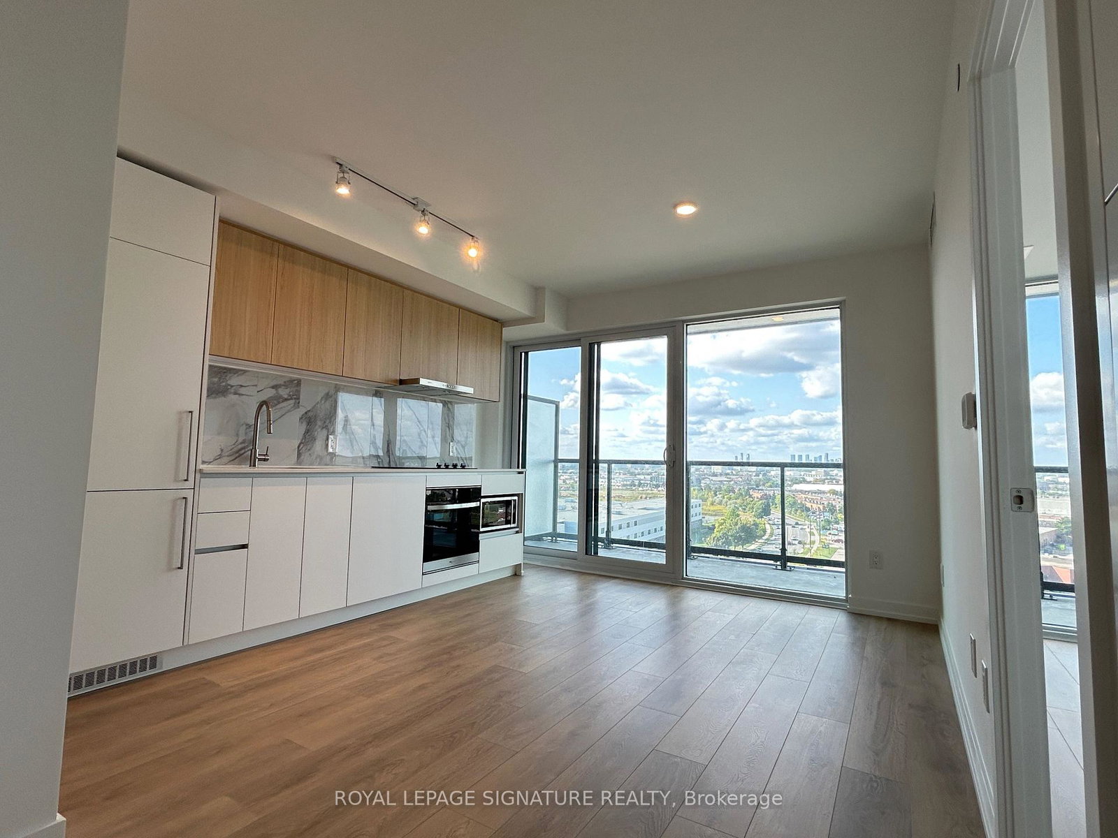 1100-sheppard-avenue-w-york-ontario-w13036878