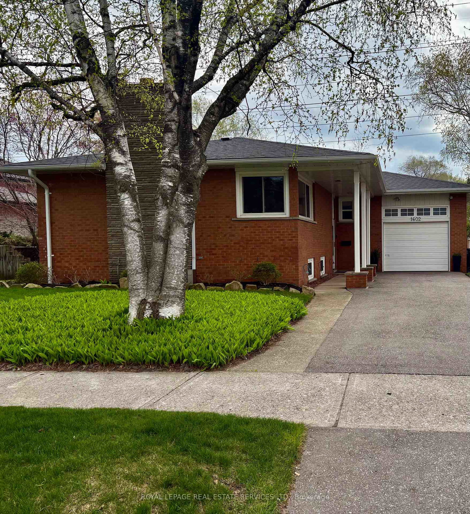 1602-carletta-drive-mississauga-ontario-w13036926