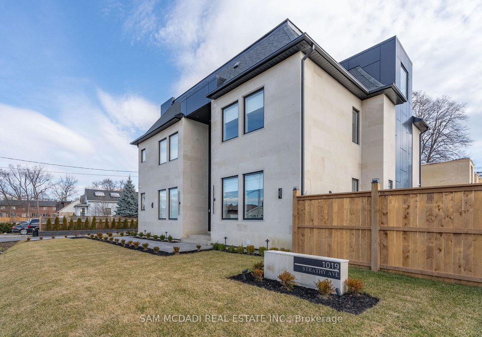 1019-strathy-avenue-mississauga-ontario-w13036928
