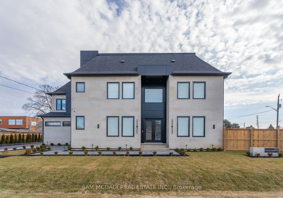 1019-strathy-avenue-mississauga-ontario-w13036928