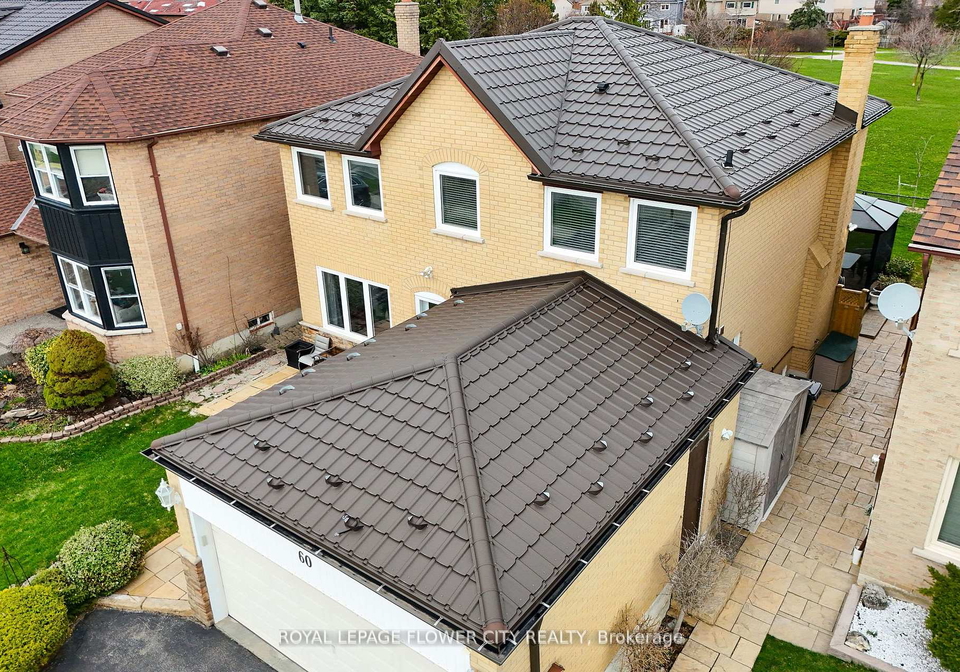 60-newgreen-crescent-brampton-ontario-w13036940