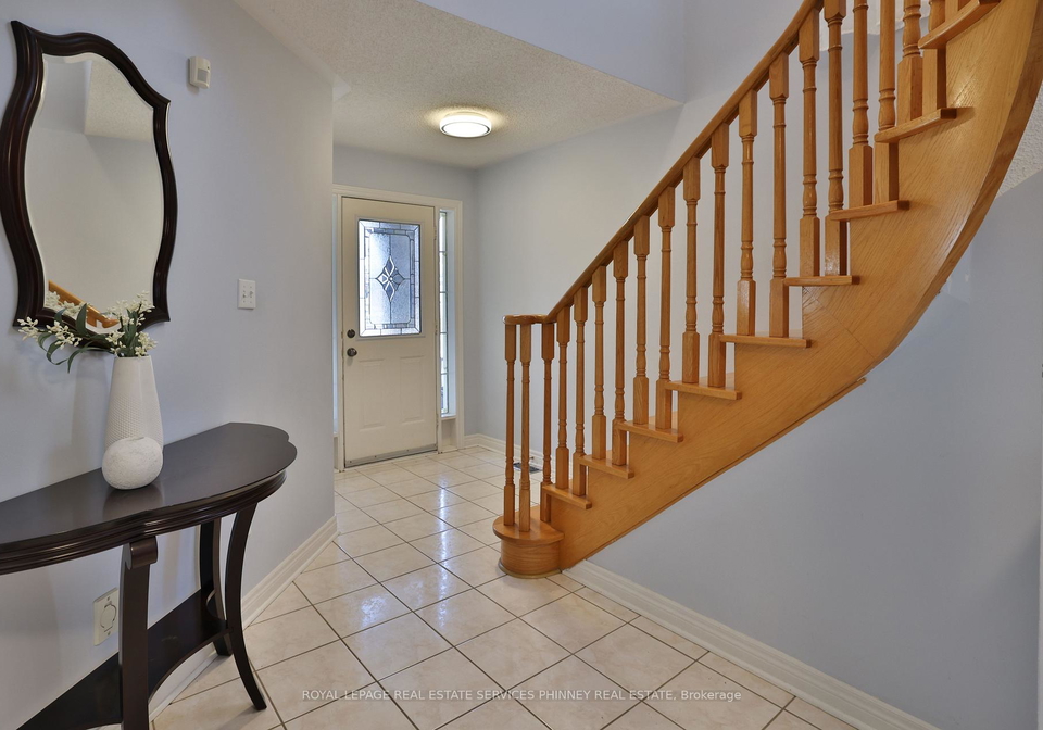 3086-owls-foot-drive-mississauga-ontario-w13037094