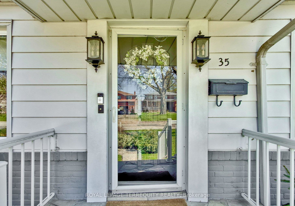 35-jopling-avenue-n-etobicoke-ontario-w13037188