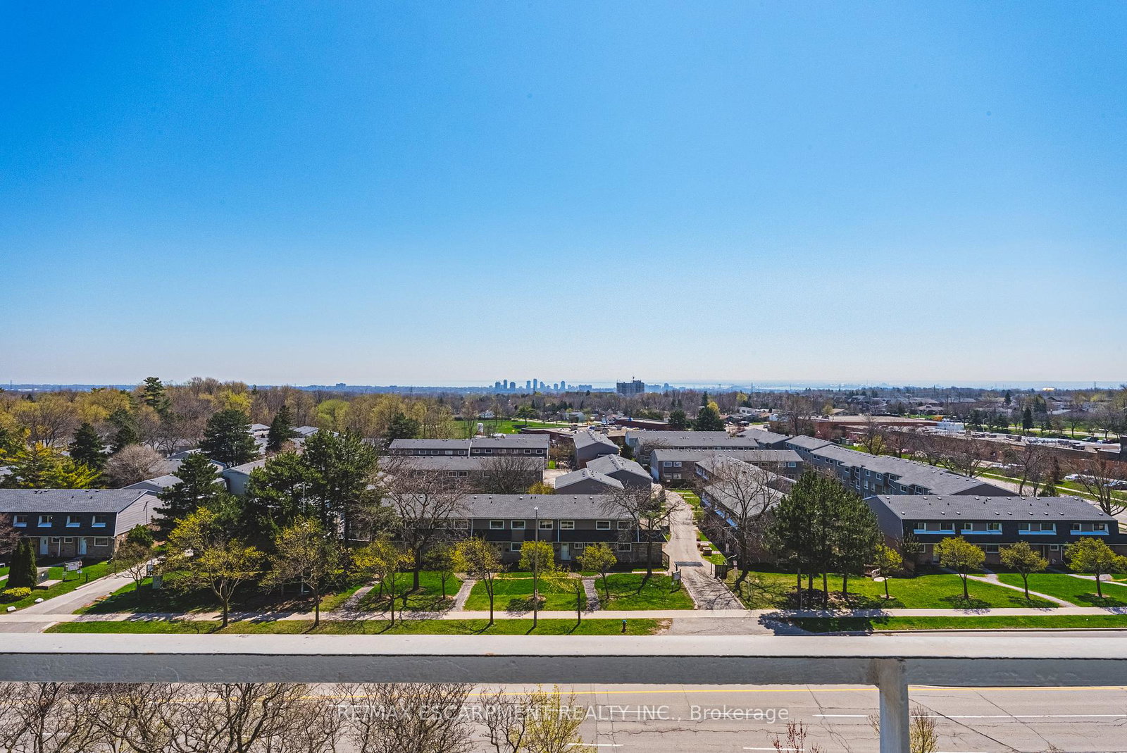2055-upper-middle-road-burlington-ontario-w13037214