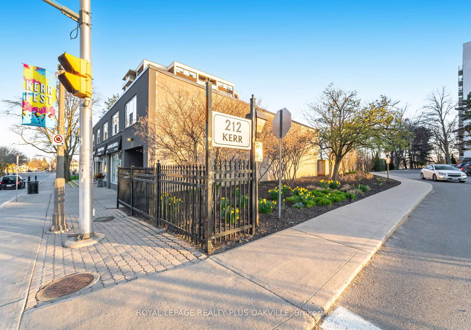 212-kerr-street-oakville-ontario-w13037254