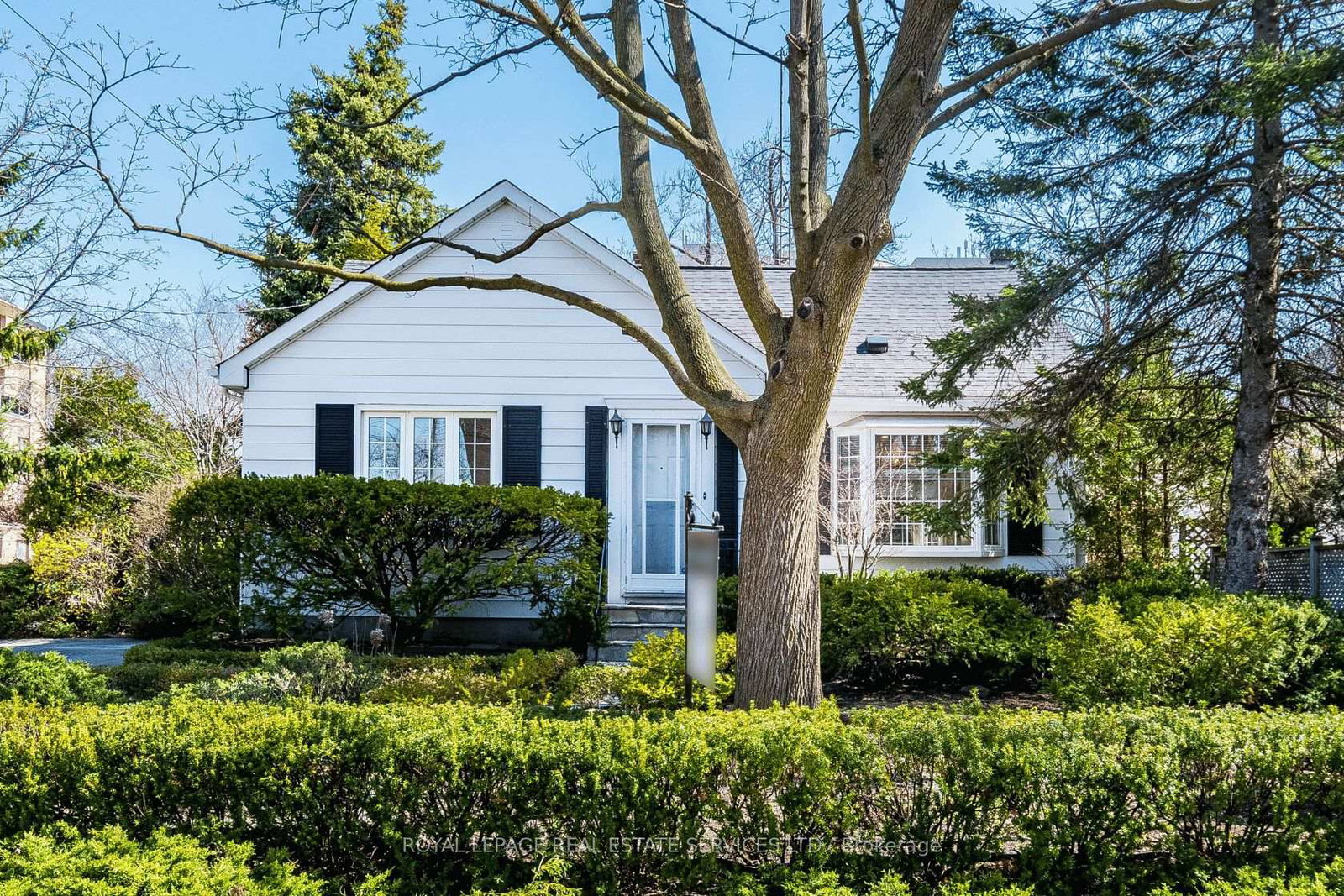 115-wilson-street-oakville-ontario-w13037360