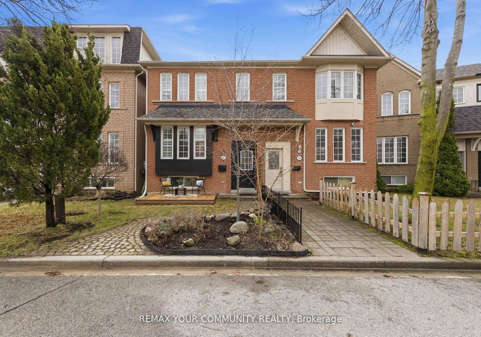 9-cannes-circle-toronto-ontario-w13037478