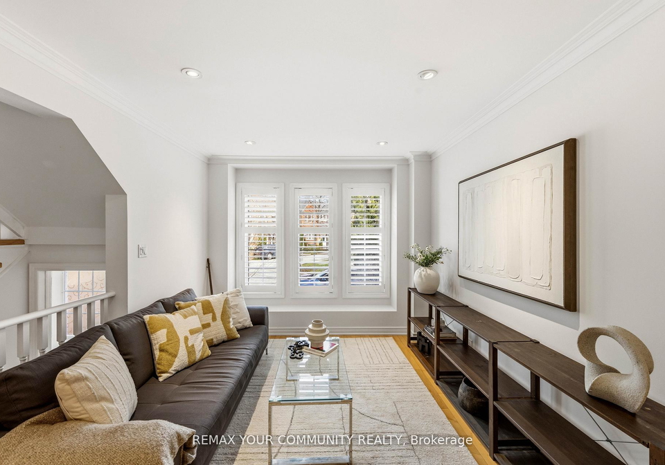 9-cannes-circle-toronto-ontario-w13037478