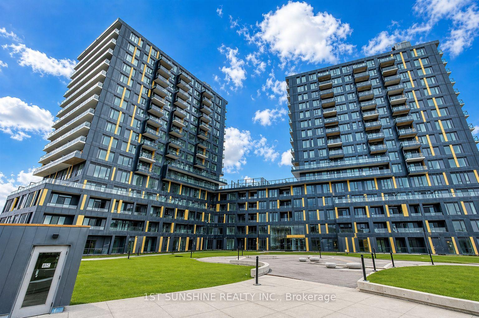 4878-powers-common-burlington-ontario-w13037488
