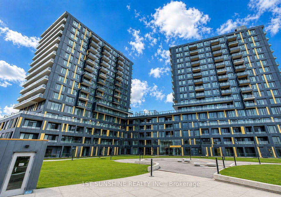 4878-powers-common-burlington-ontario-w13037488