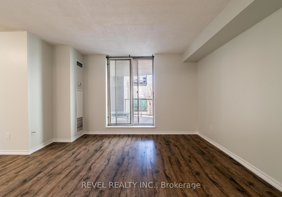 3559-eglinton-avenue-north-york-ontario-w13037494