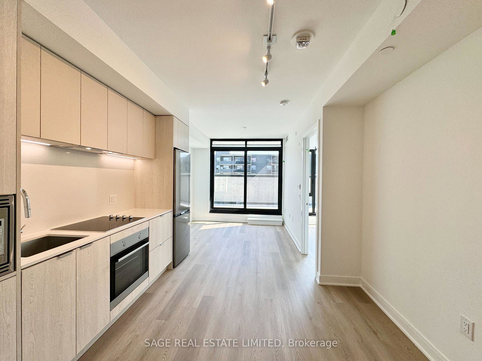 86-dundas-street-e-mississauga-ontario-w13037692