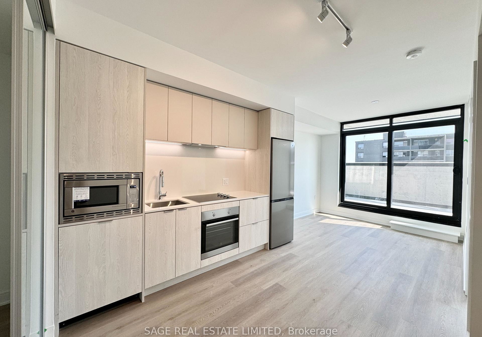86-dundas-street-e-mississauga-ontario-w13037692