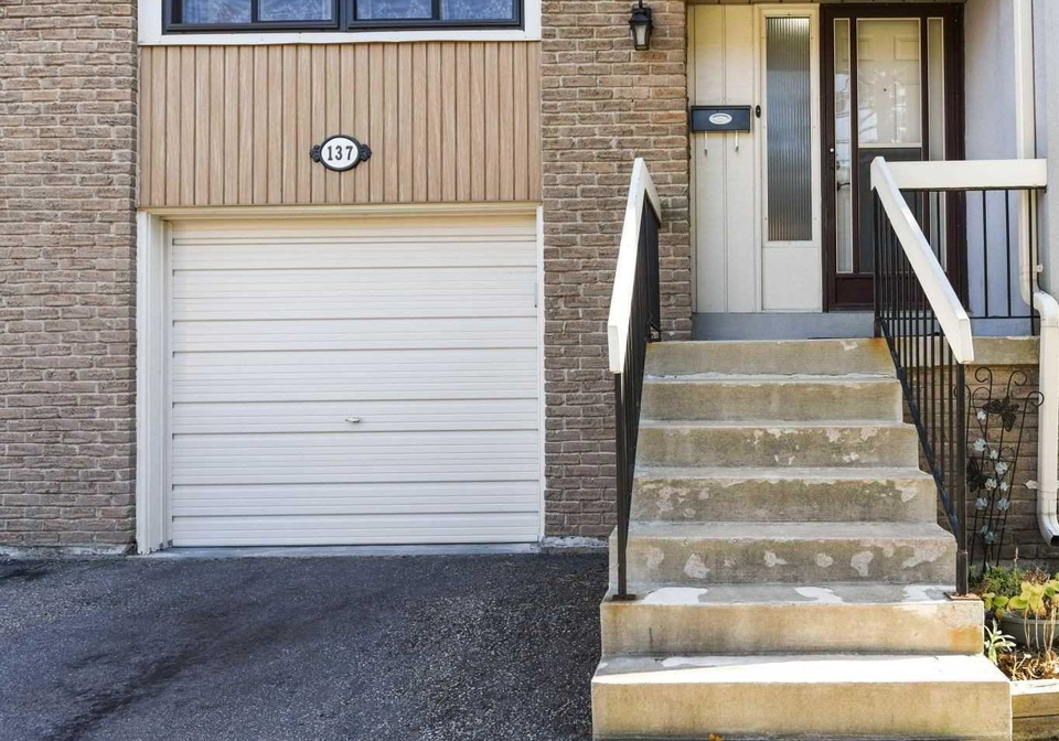 137-ashton-crescent-brampton-ontario-w13037776