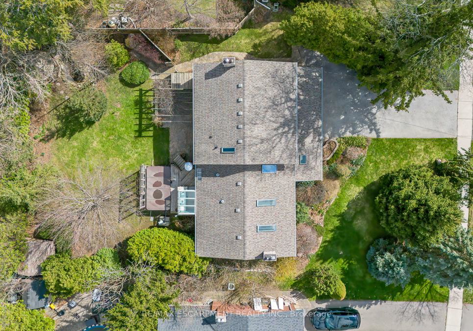 1443-birchwood-drive-mississauga-ontario-w13037786