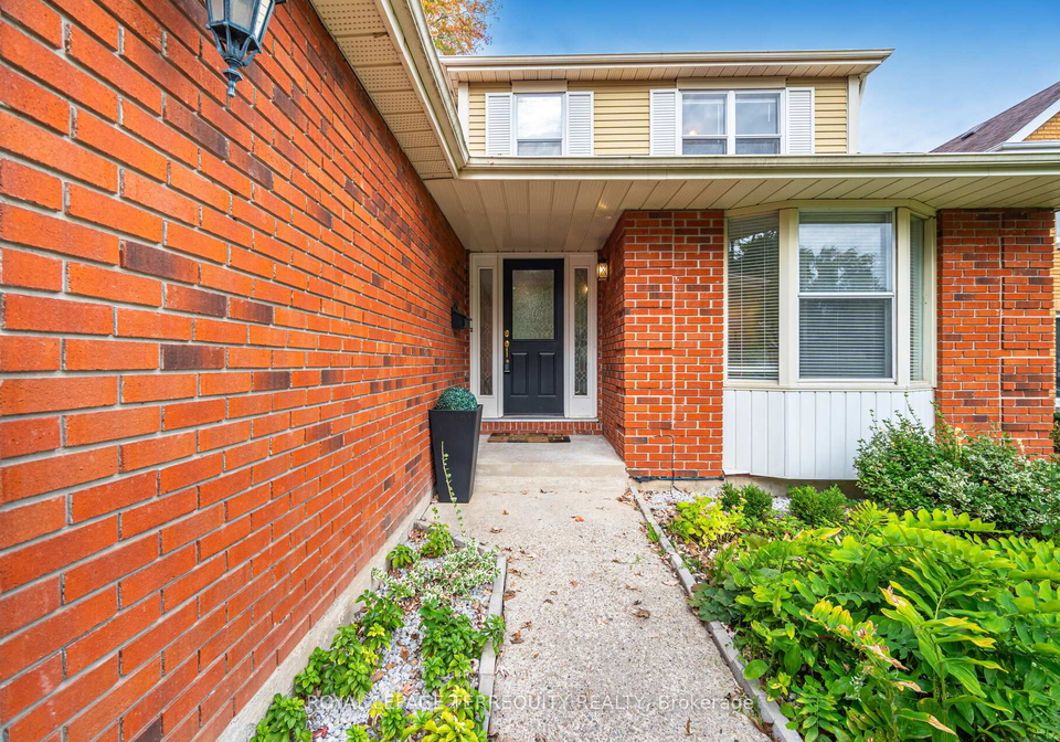 4085-wheelwright-crescent-mississauga-ontario-w13037864