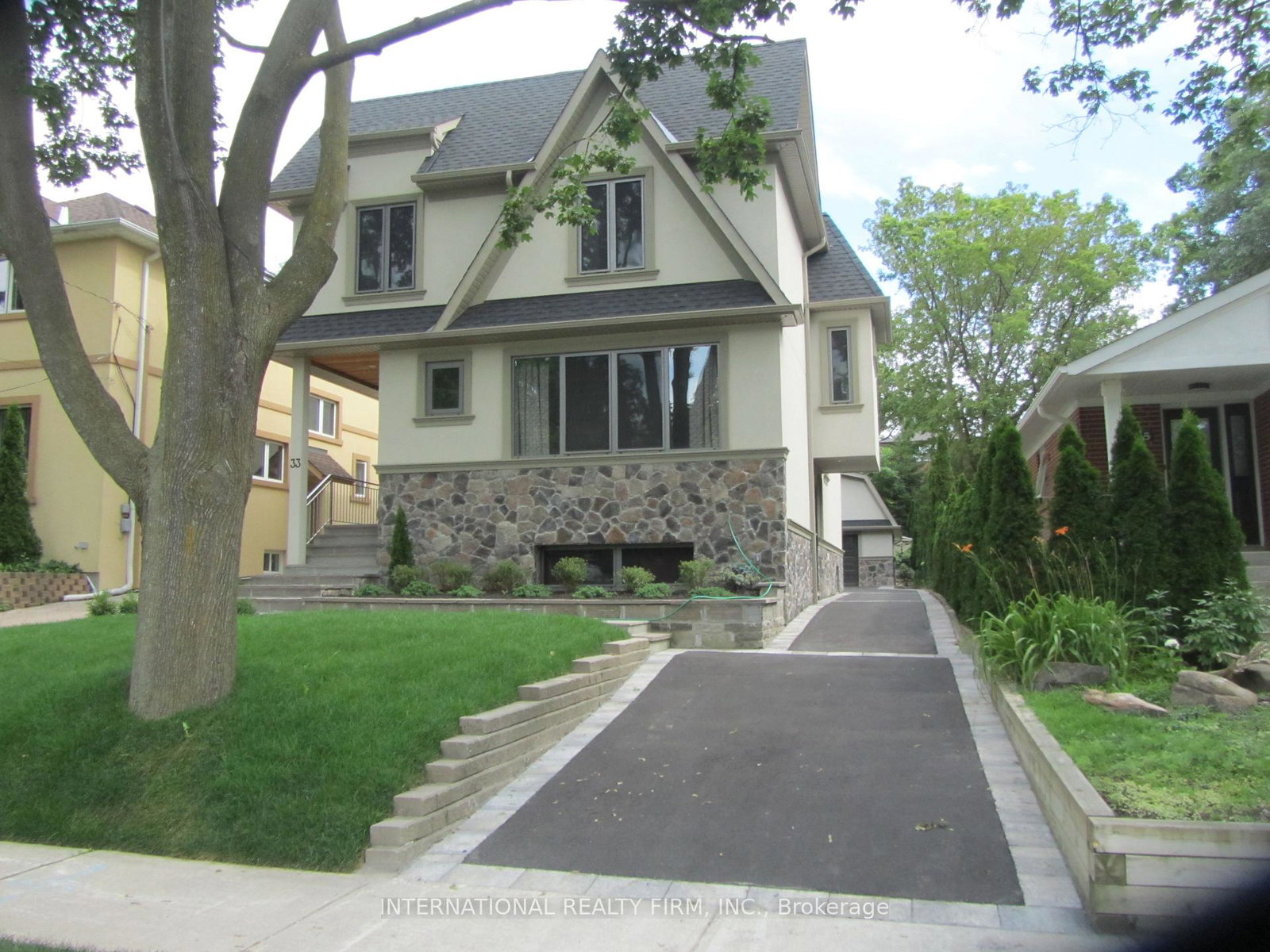 33-cloverhill-road-etobicoke-ontario-w13038106