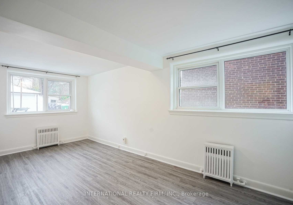 295-indian-grove-e-toronto-ontario-w13038162