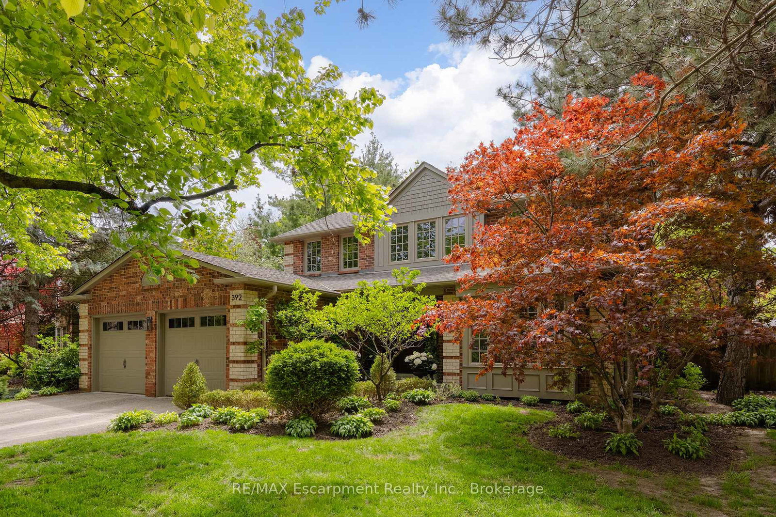 392-aspen-forest-drive-oakville-ontario-w13038184