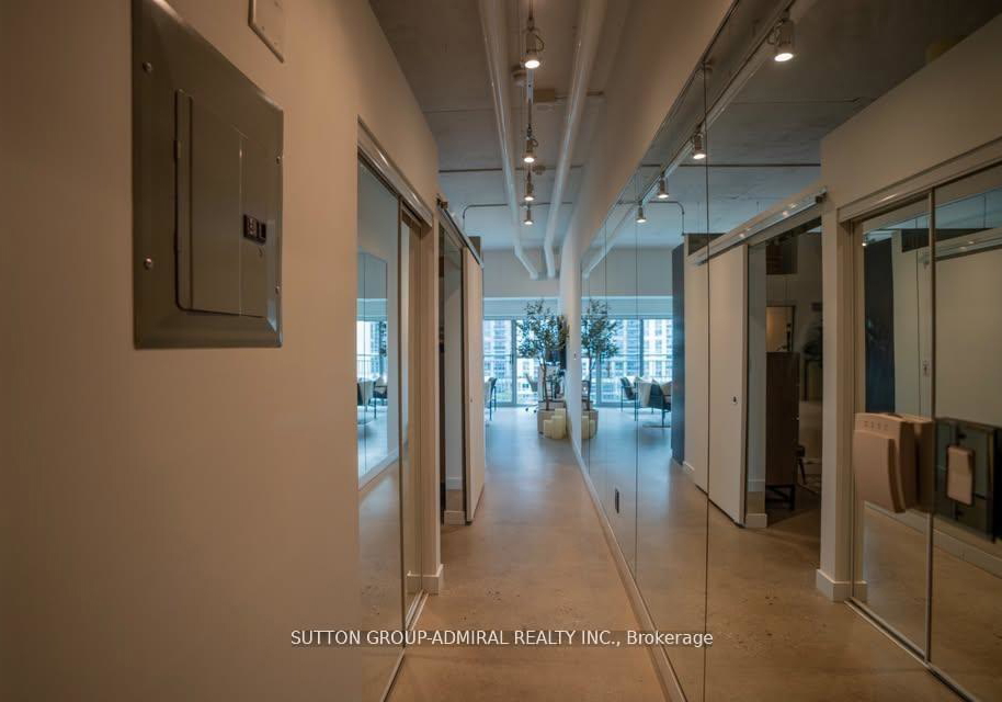 2-fieldway-road-etobicoke-ontario-w13038242