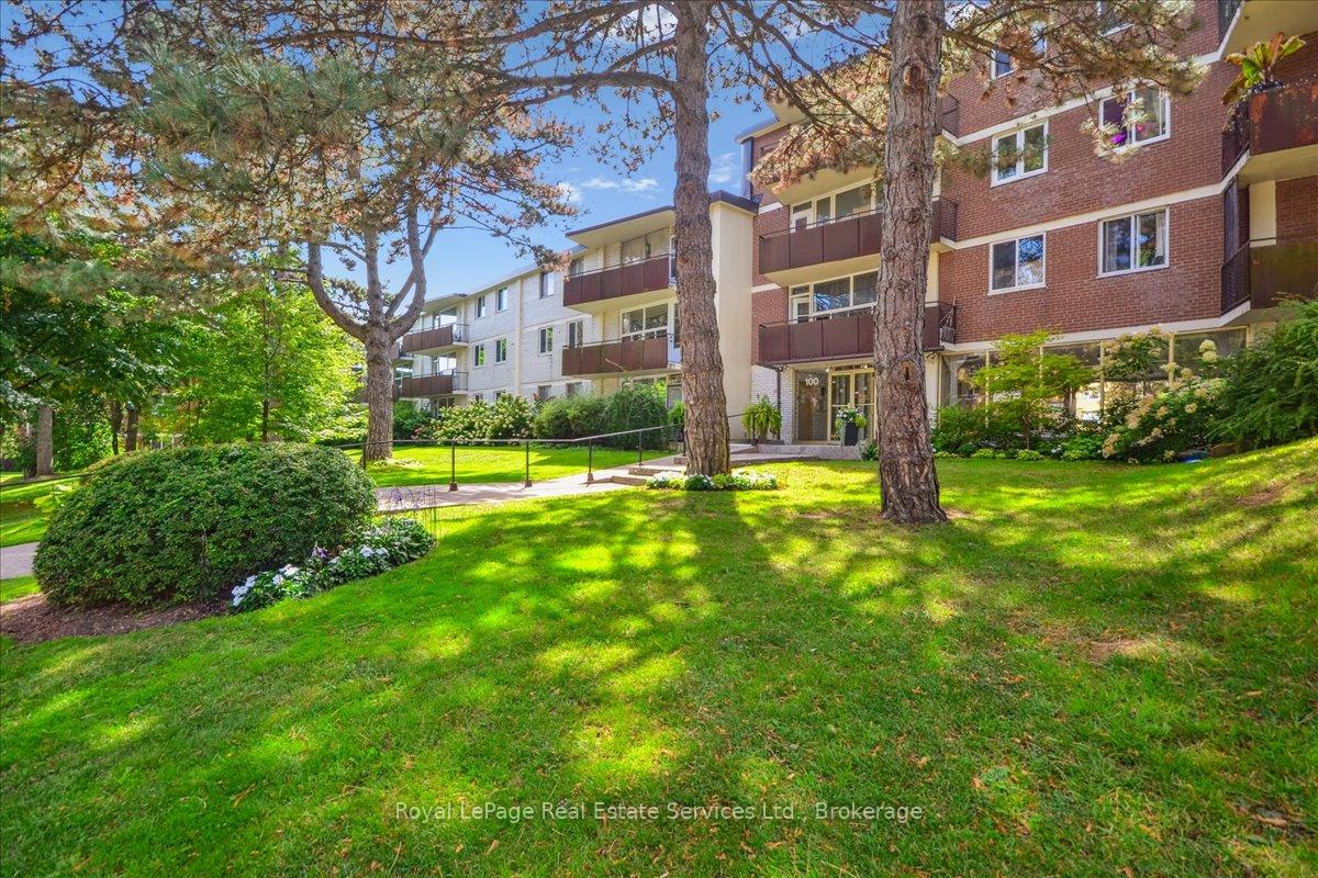 100-coe-hill-drive-toronto-ontario-w13038286