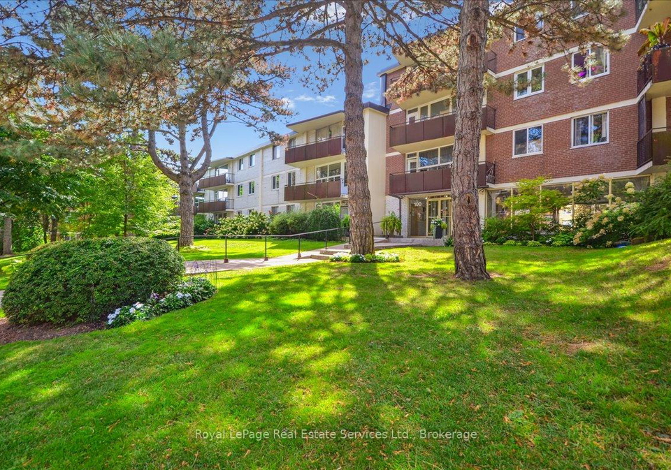 100-coe-hill-drive-toronto-ontario-w13038286
