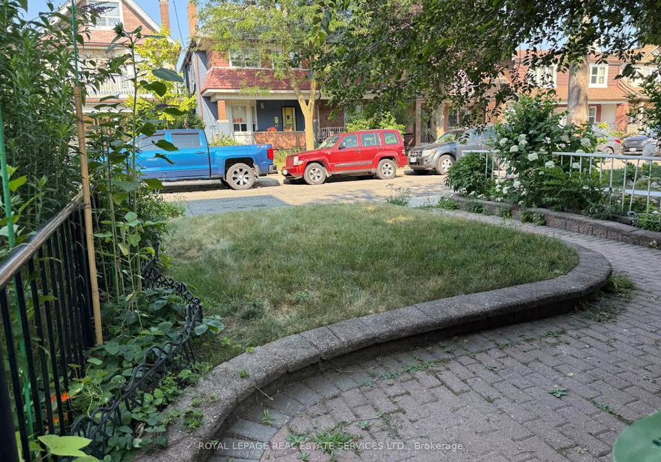 37-gillespie-avenue-toronto-ontario-w13038430