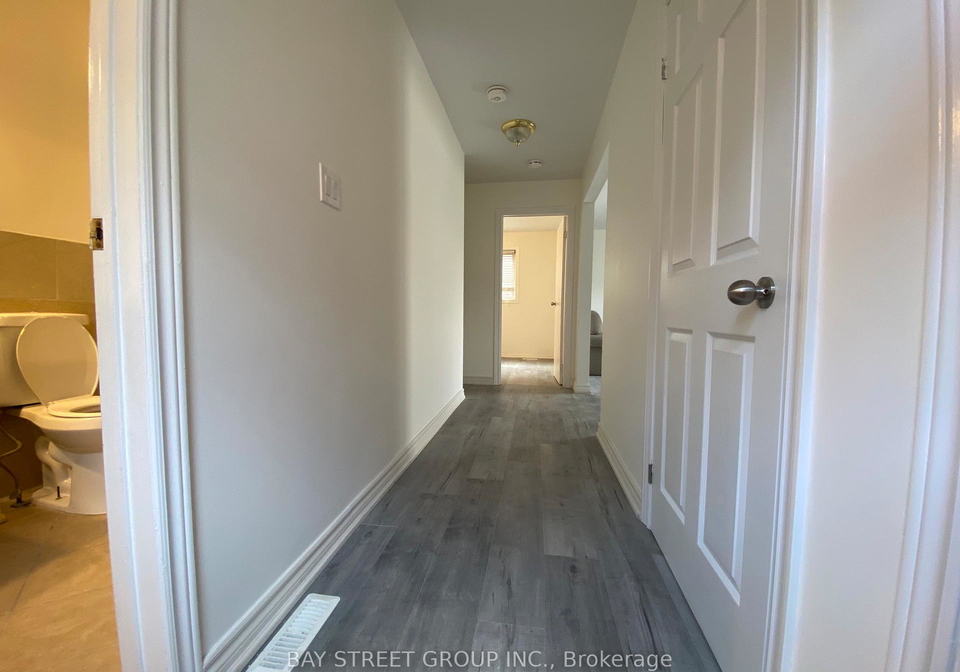 8-kerwood-main-place-brampton-ontario-w13038740