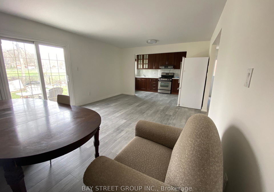 8-kerwood-main-place-brampton-ontario-w13038740