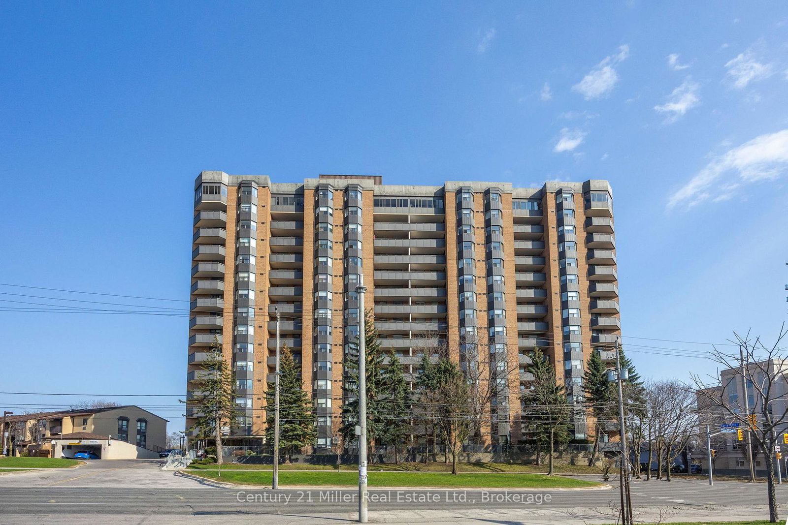 3845-lakeshore-boulevard-w-etobicoke-ontario-w13038800