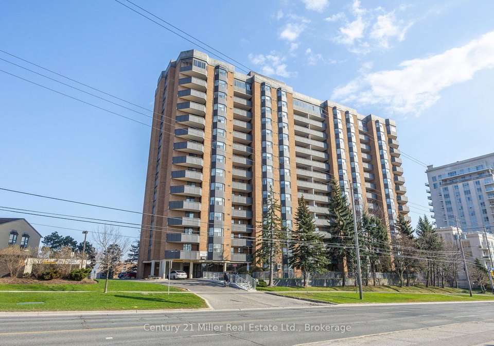3845-lakeshore-boulevard-w-etobicoke-ontario-w13038800