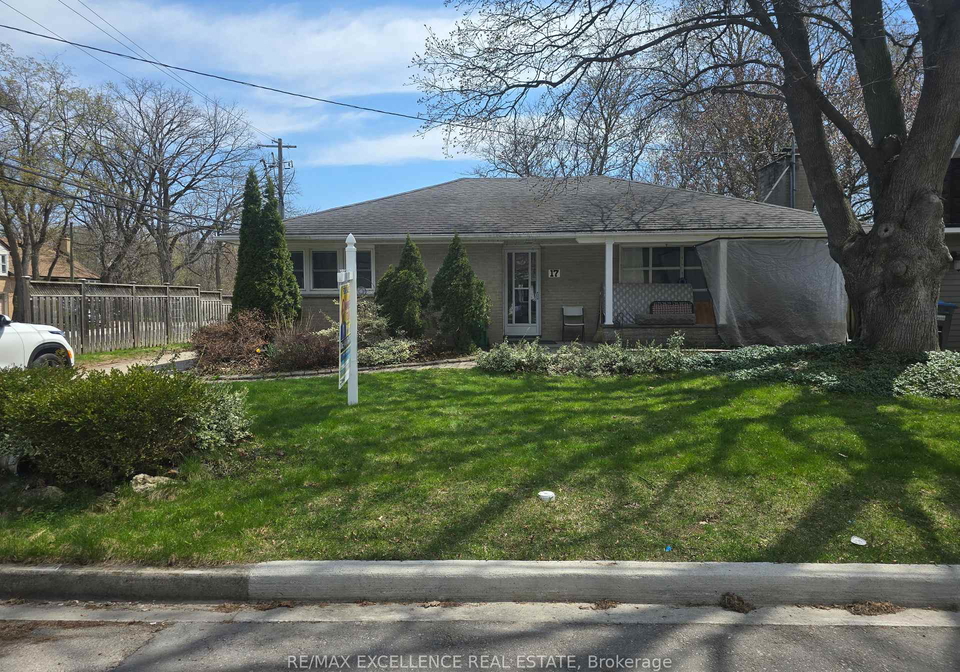 17-armstrong-street-brampton-ontario-w13039044