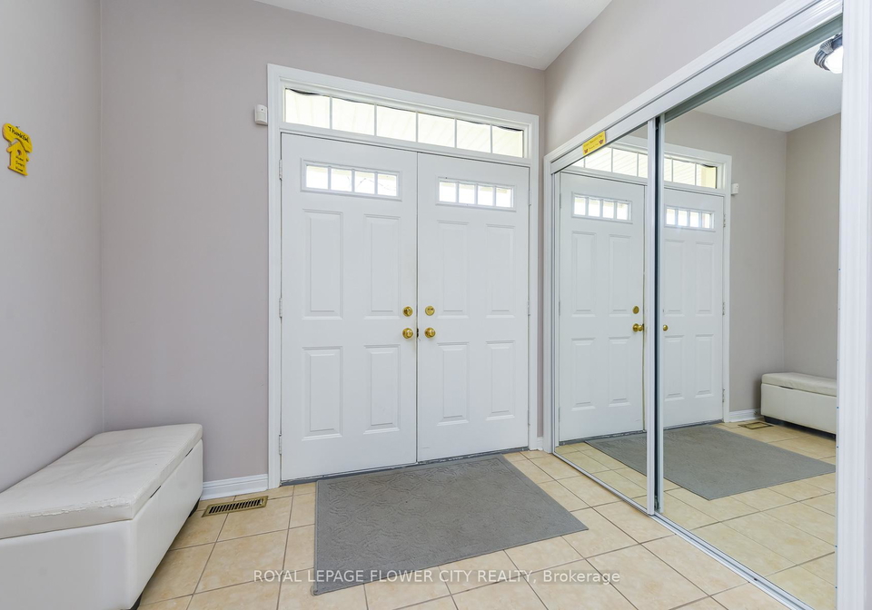 19-n-maldives-crescent-n-brampton-ontario-w13039366