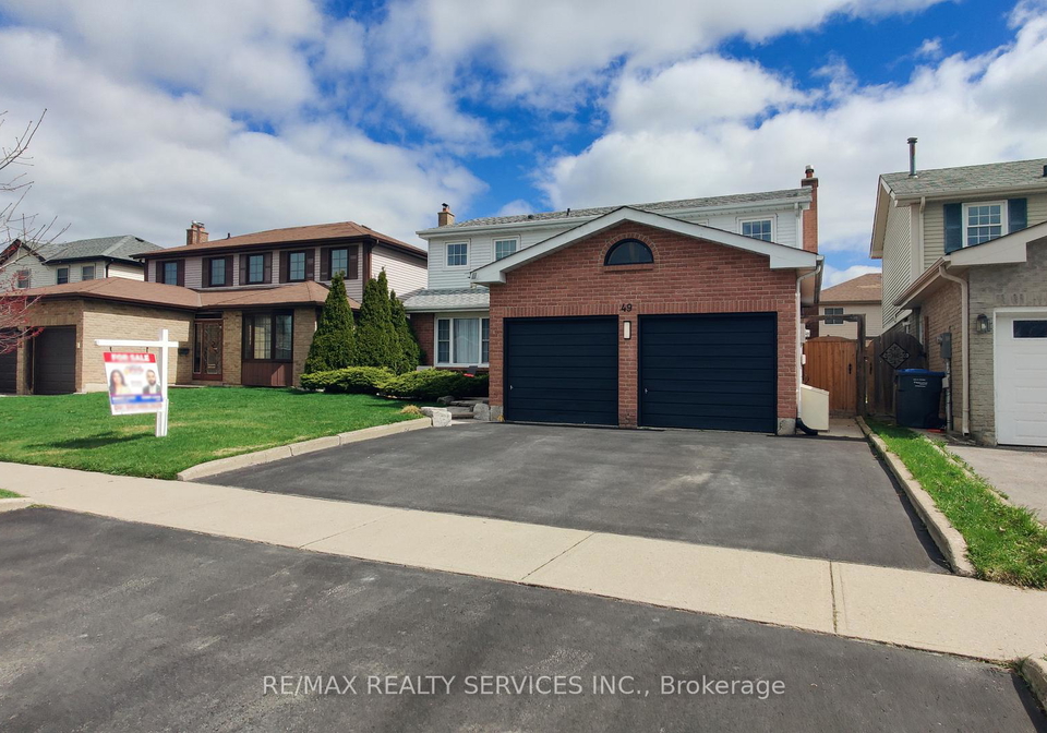 49-mikado-crescent-brampton-ontario-w13039382