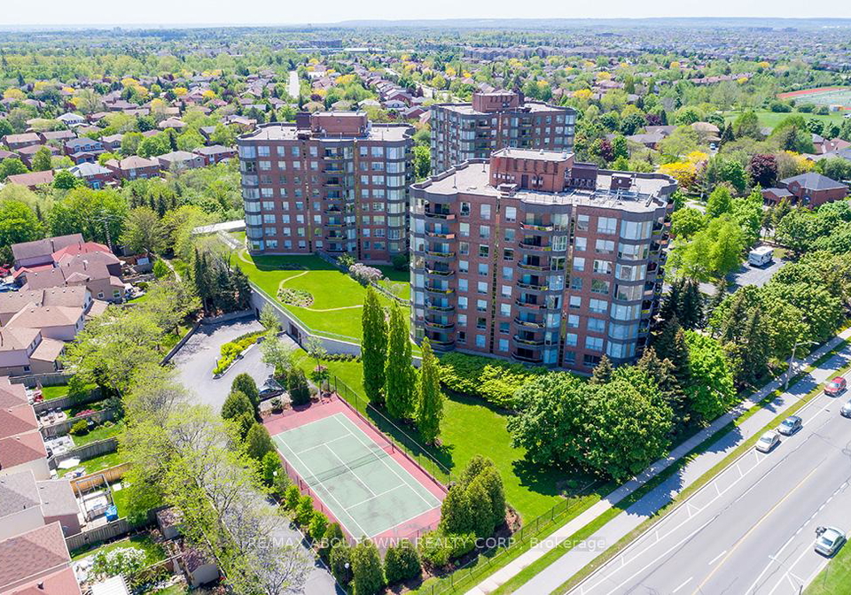 1905-pilgrims-way-oakville-ontario-w13039584