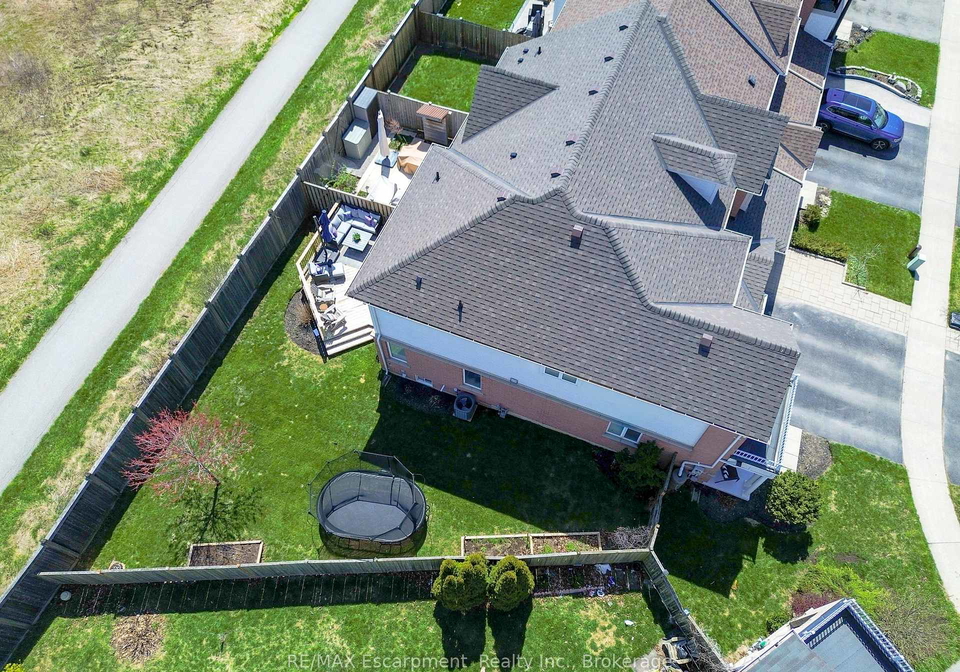 4868-capri-crescent-burlington-ontario-w13039668