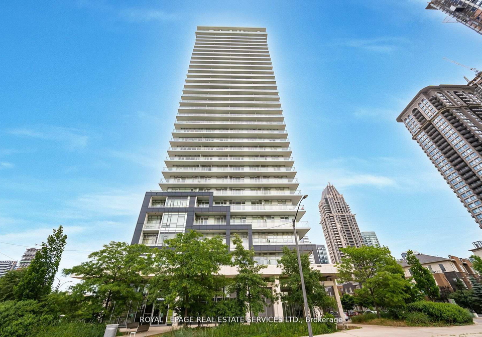 360-square-one-drive-mississauga-ontario-w13039834