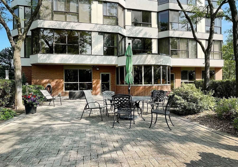 1271-walden-circle-mississauga-ontario-w13040212
