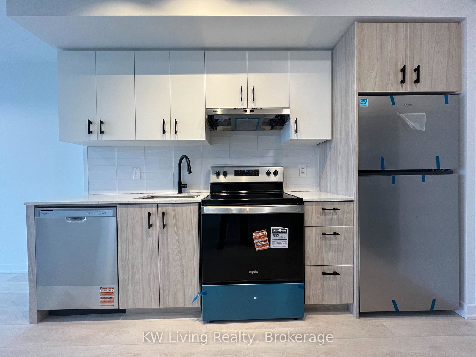 4878-powers-common-burlington-ontario-w13040356