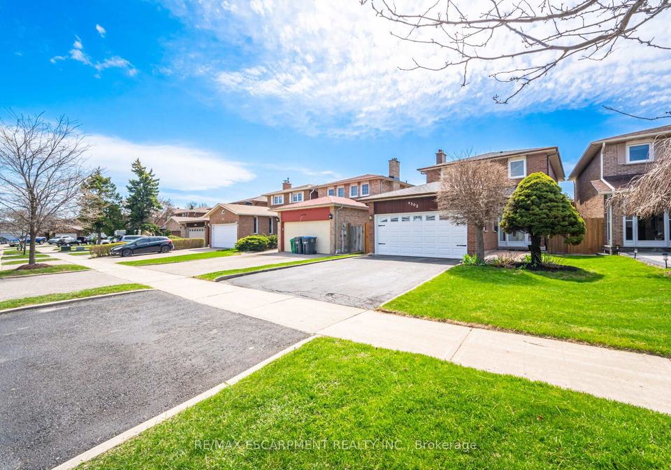4302-highgate-crescent-mississauga-ontario-w13040452