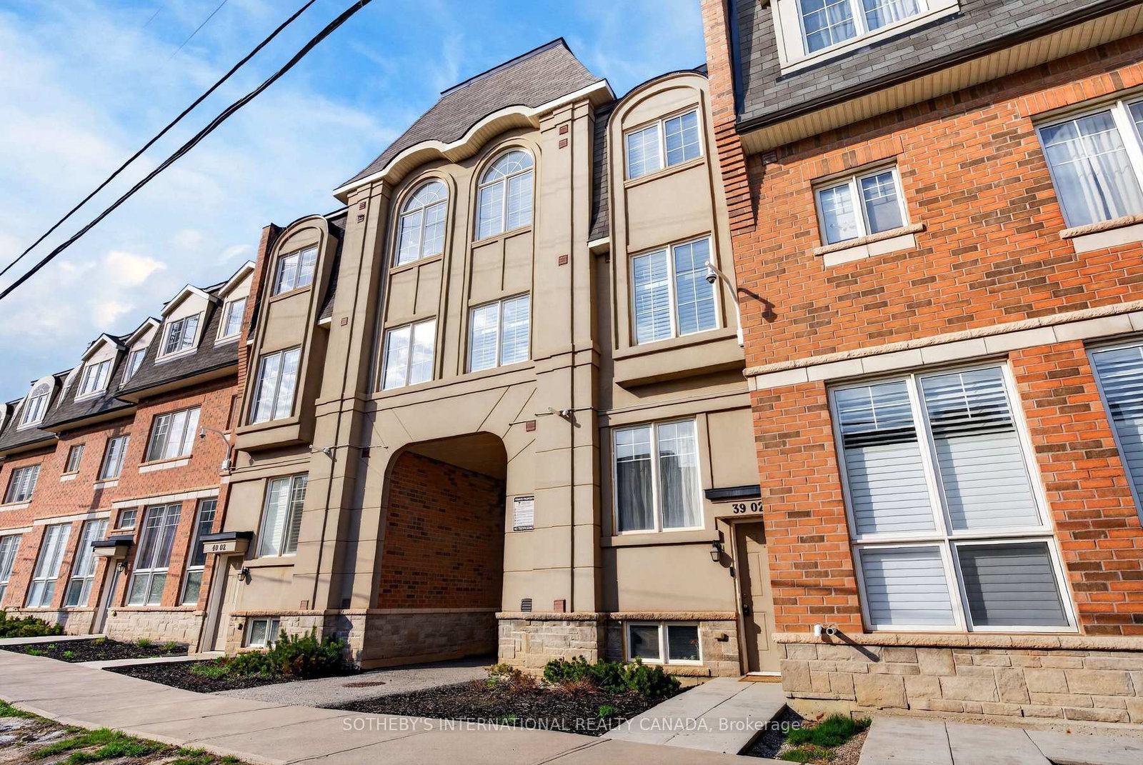 2420-baronwood-drive-oakville-ontario-w13040566