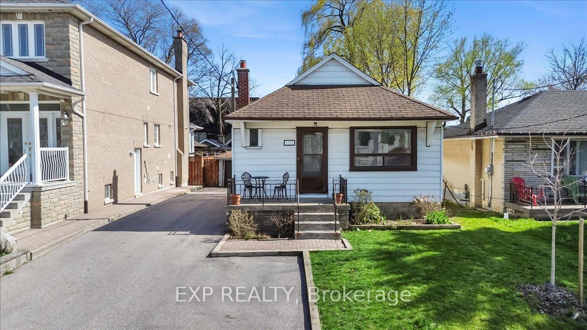 1223-glencairn-avenue-north-york-ontario-w13040664