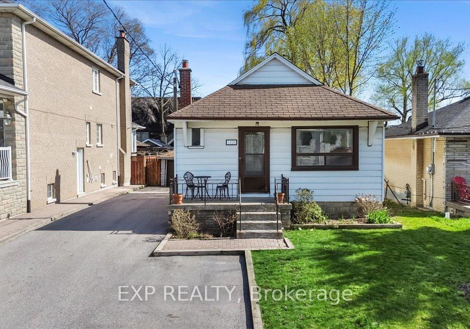 1223-glencairn-avenue-north-york-ontario-w13040664