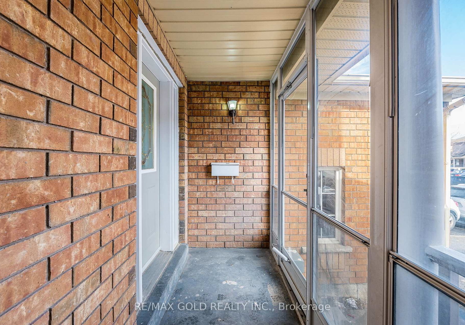 110-sandyshores-drive-brampton-ontario-w13040864