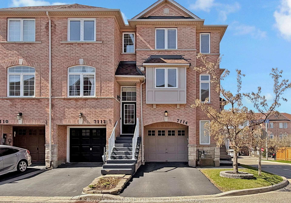7114-chatham-court-mississauga-ontario-w13040968